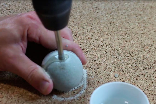 DIY tutorial maçaneta cabideiro com pedra rolada (4)